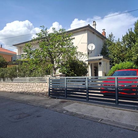 Apartman Vitamare 160 M From The Beach Novi Vinodolski Bagian luar foto