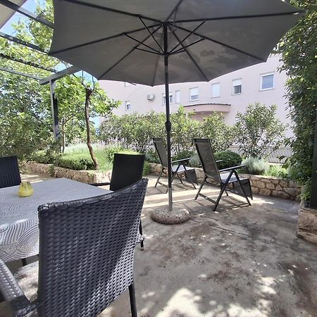Apartman Vitamare 160 M From The Beach Novi Vinodolski Bagian luar foto